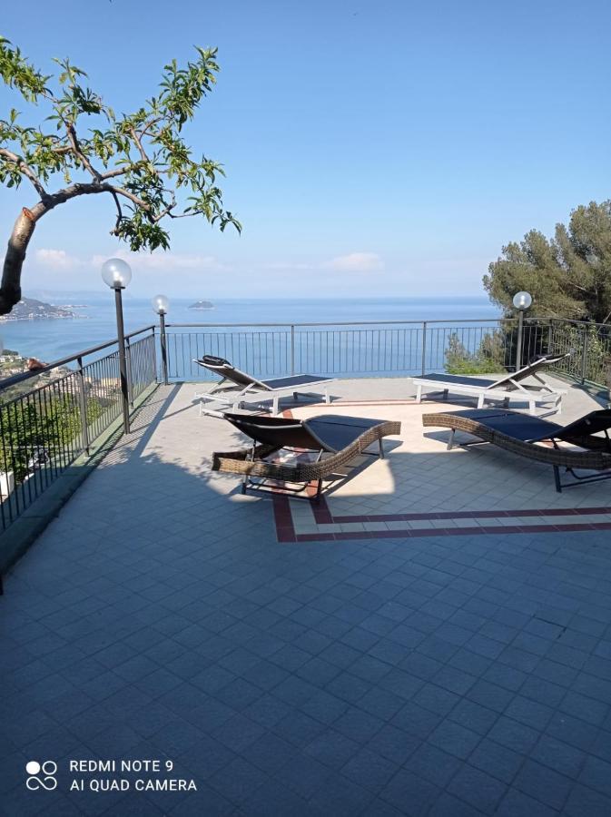 Il Nido Rifatto Bed & Breakfast Laigueglia Bagian luar foto