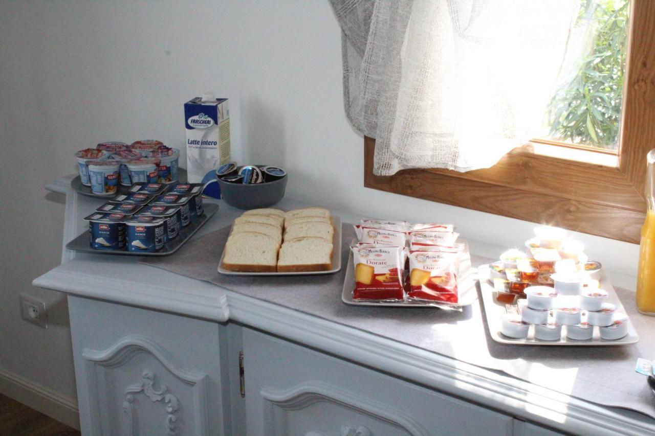 Il Nido Rifatto Bed & Breakfast Laigueglia Bagian luar foto